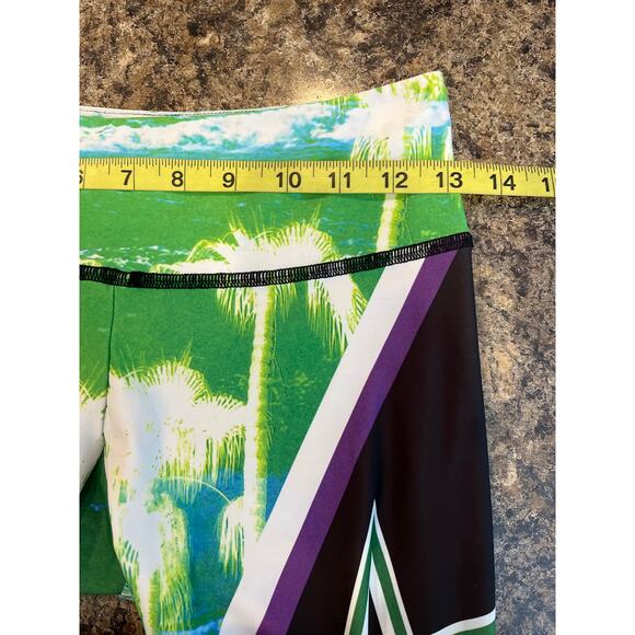 Onzie Small Medium Hot Yoga Graphic Print Legging Palm Sunset Black Green Blue - Picture 8 of 9